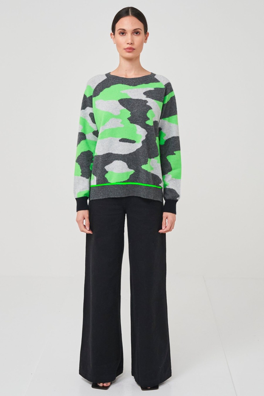 Women Brodie Cashmere Knitwear And Sweaters | Brodie Cashmere Cora Camo Jumper In Grey And Neon Green